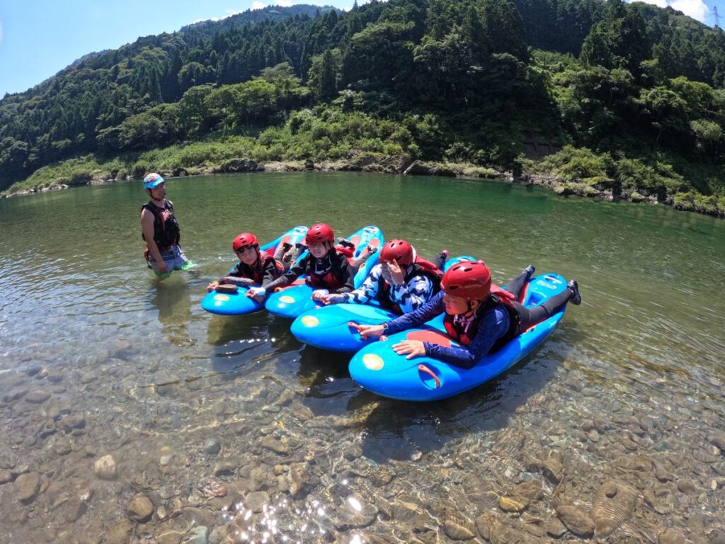 日本初！？新種目ベリヤック - 高知 SUP（サップ）｜シャワー 